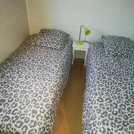 Mobil Climatise Etang De Besse 营地 *