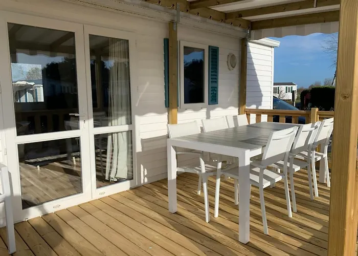 Mobil Climatise Etang De Besse Kemping *