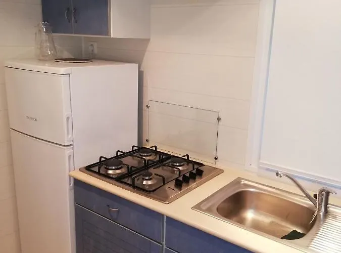 Mobil Climatise Etang De Besse Kemping